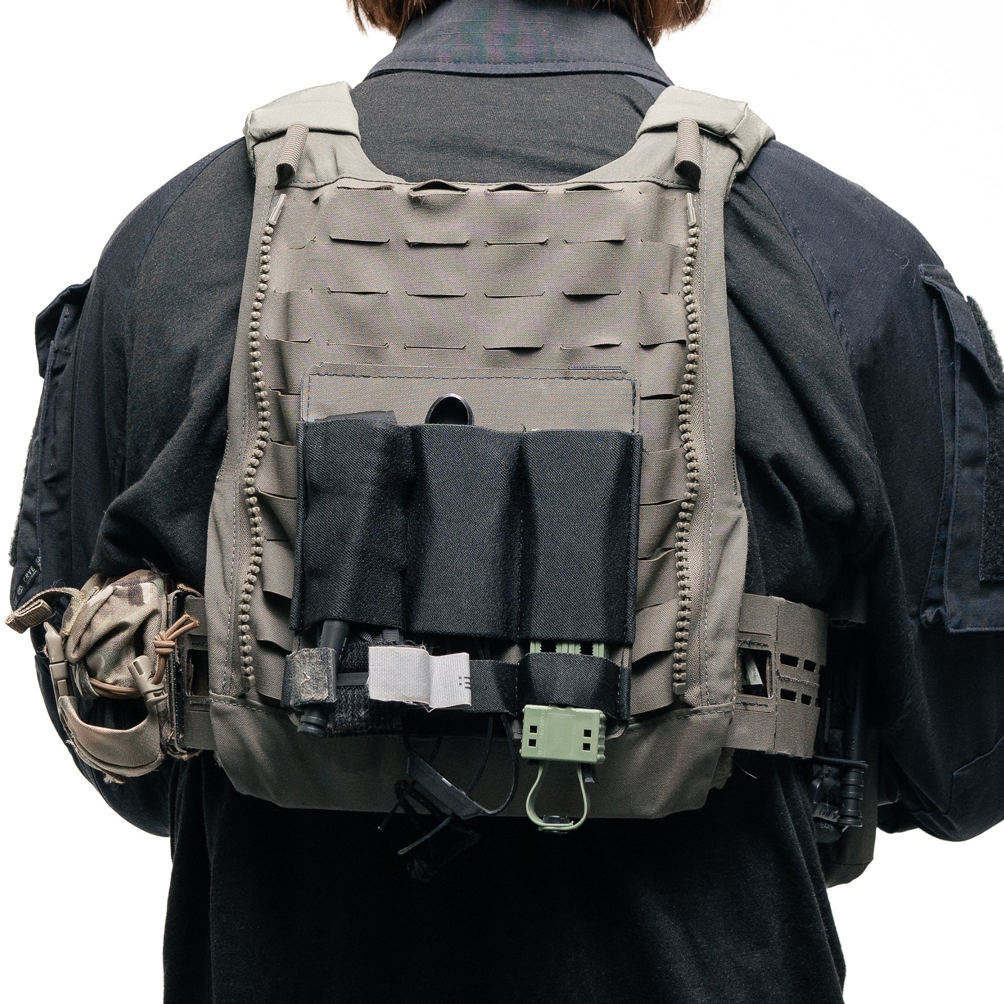 AXL Advanced Flex Cuff Retainer (FCR) - Versatile Storage Solution