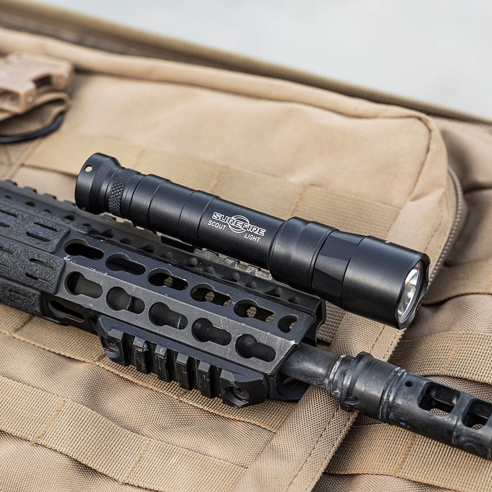 Surefire Scout Light Pro Turbo (Dual Fuel) (High Candela)