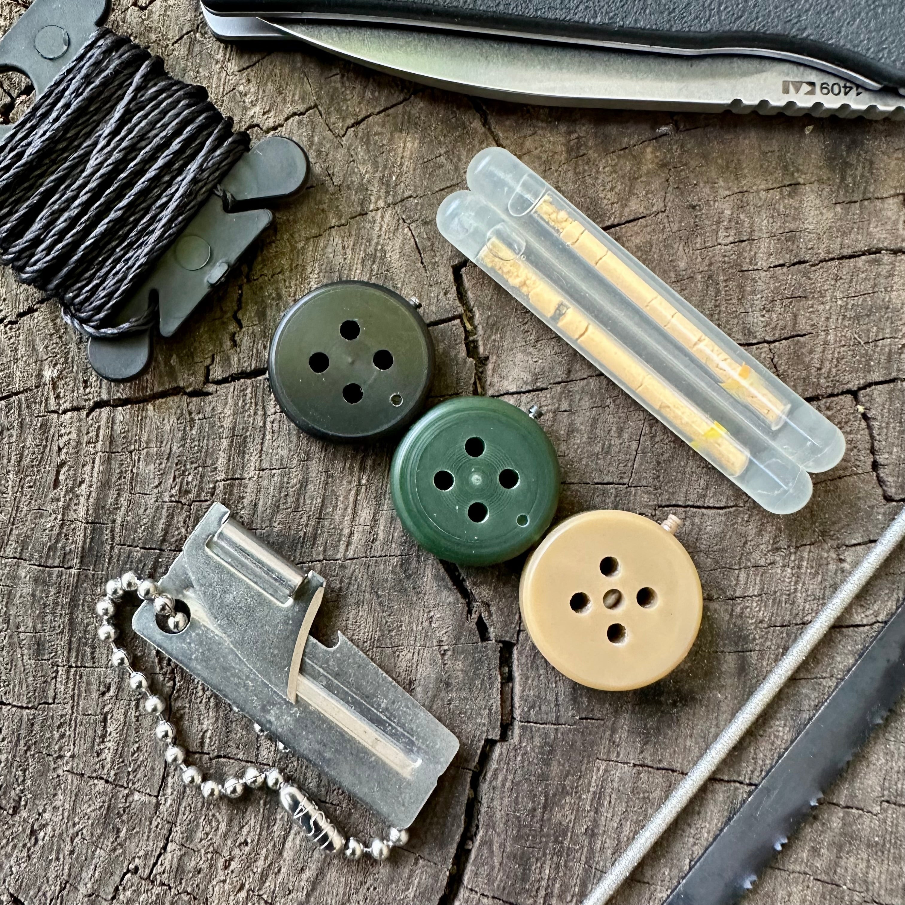 Escape and Evasion Compass Button