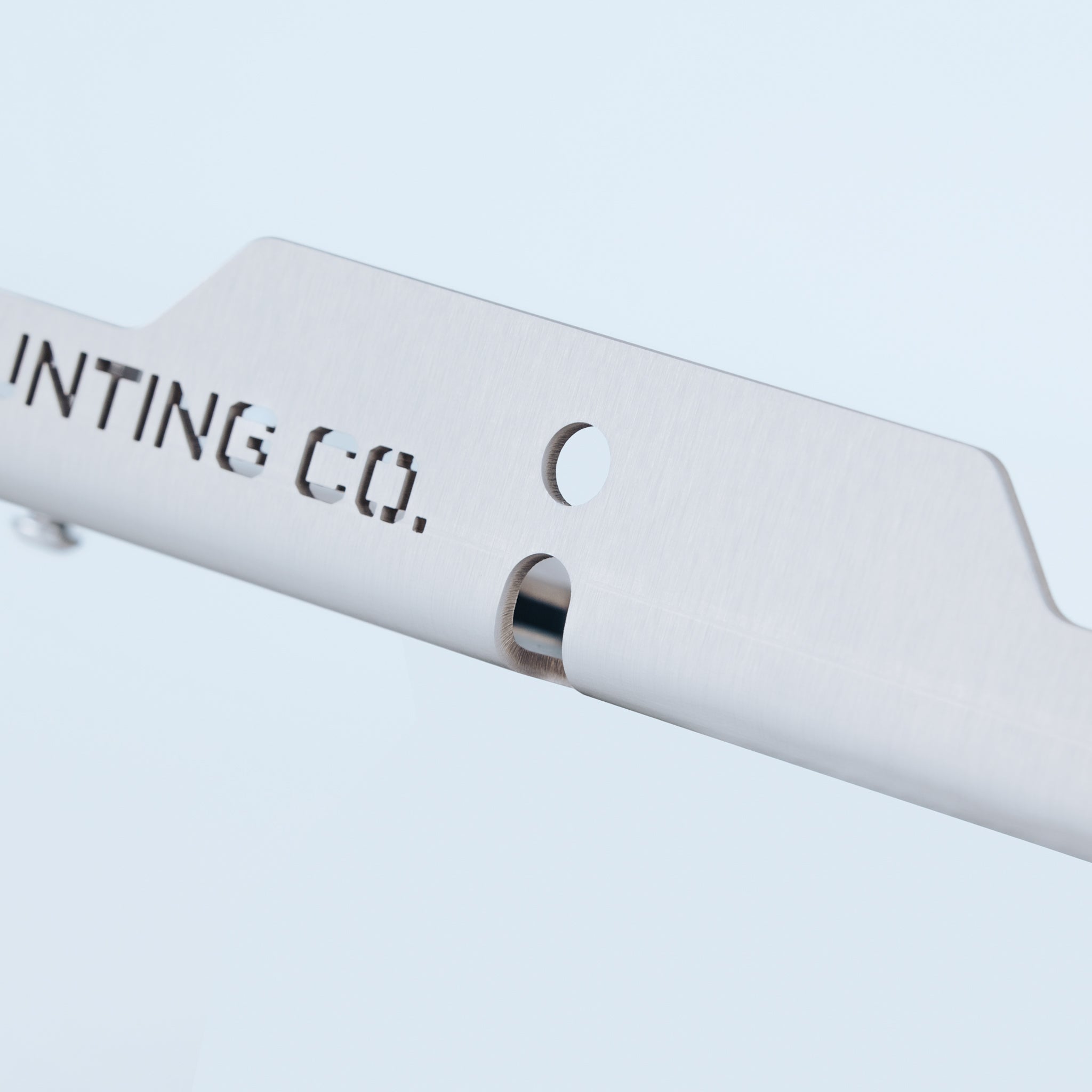 The Mounting Company Medium Mount