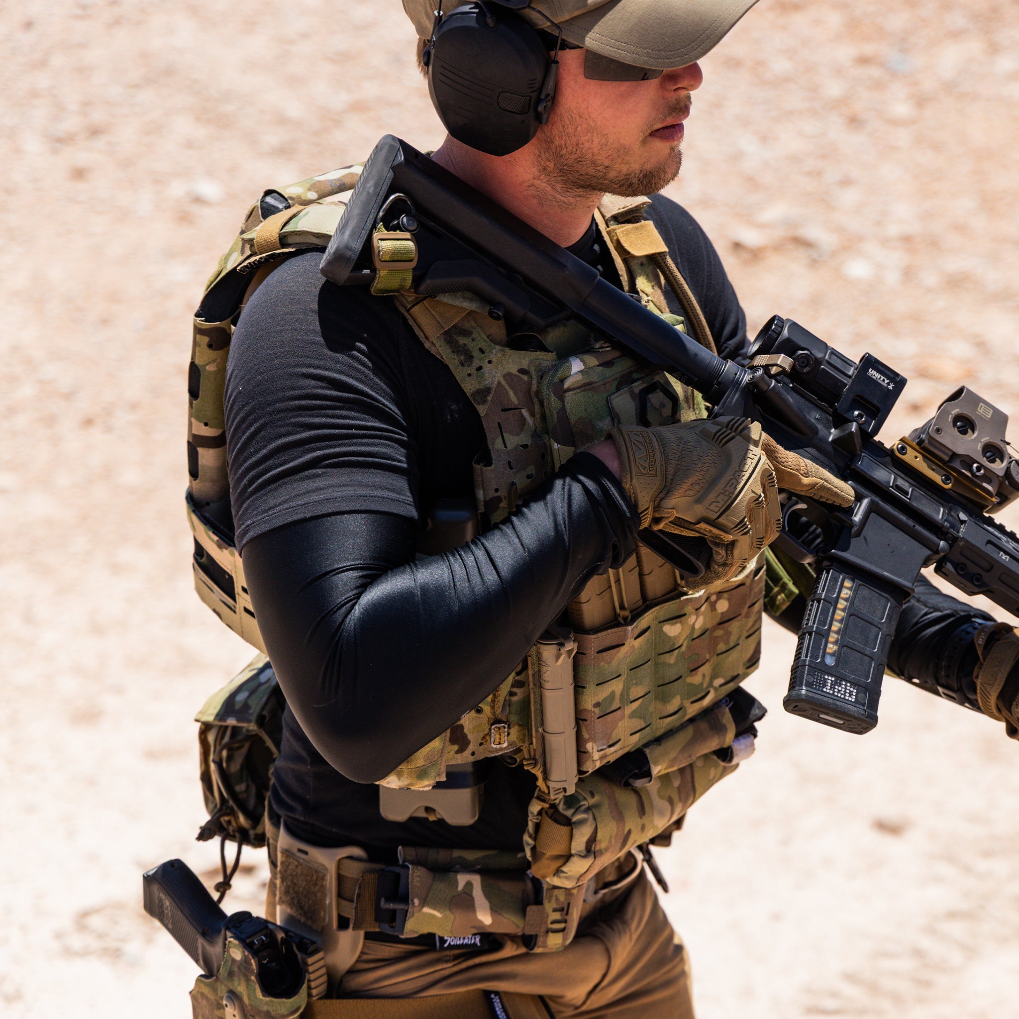Qore Performance ICESLEEVES Cooling & Warming Arm Sleeves - UPF 50 Protection