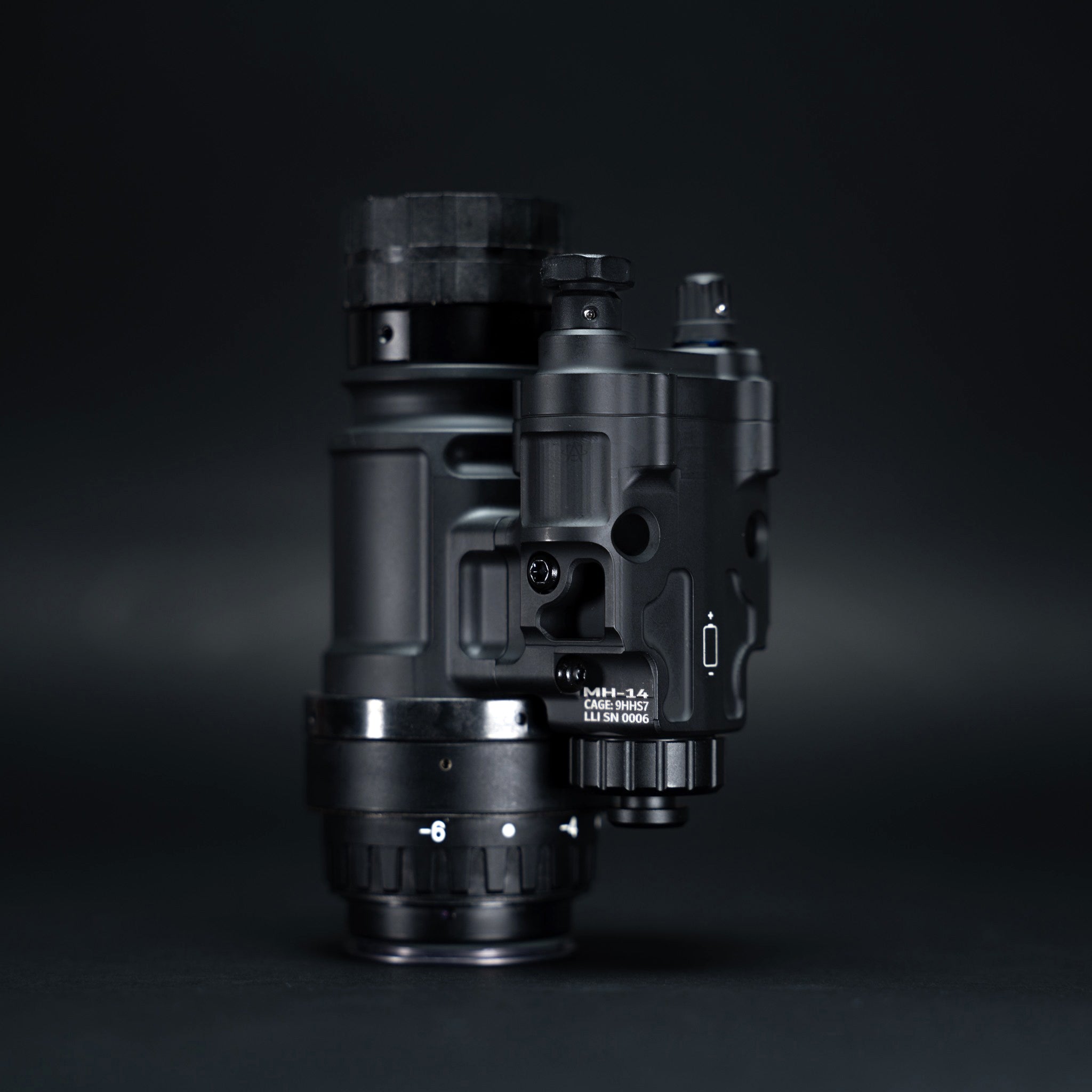 LLI MH-14 | Gen 3 White Phosphor w/ Up to 2600 FOM & Manual Gain | Just 8.6 Oz & 50+ Hours of Runtime