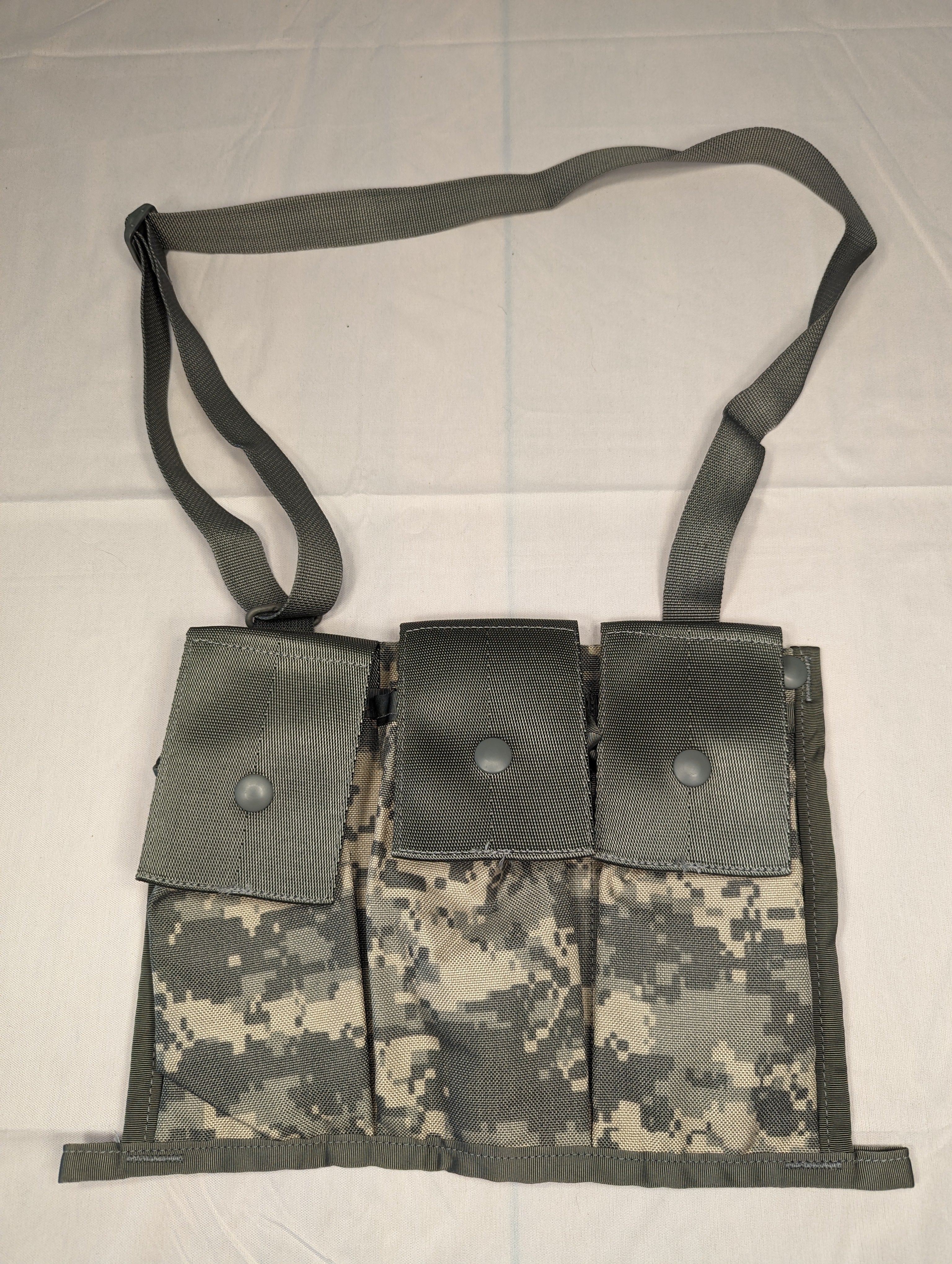 Genuine USGI MOLLE II 16-Piece Rifleman Set - ACU / UCP Camo
