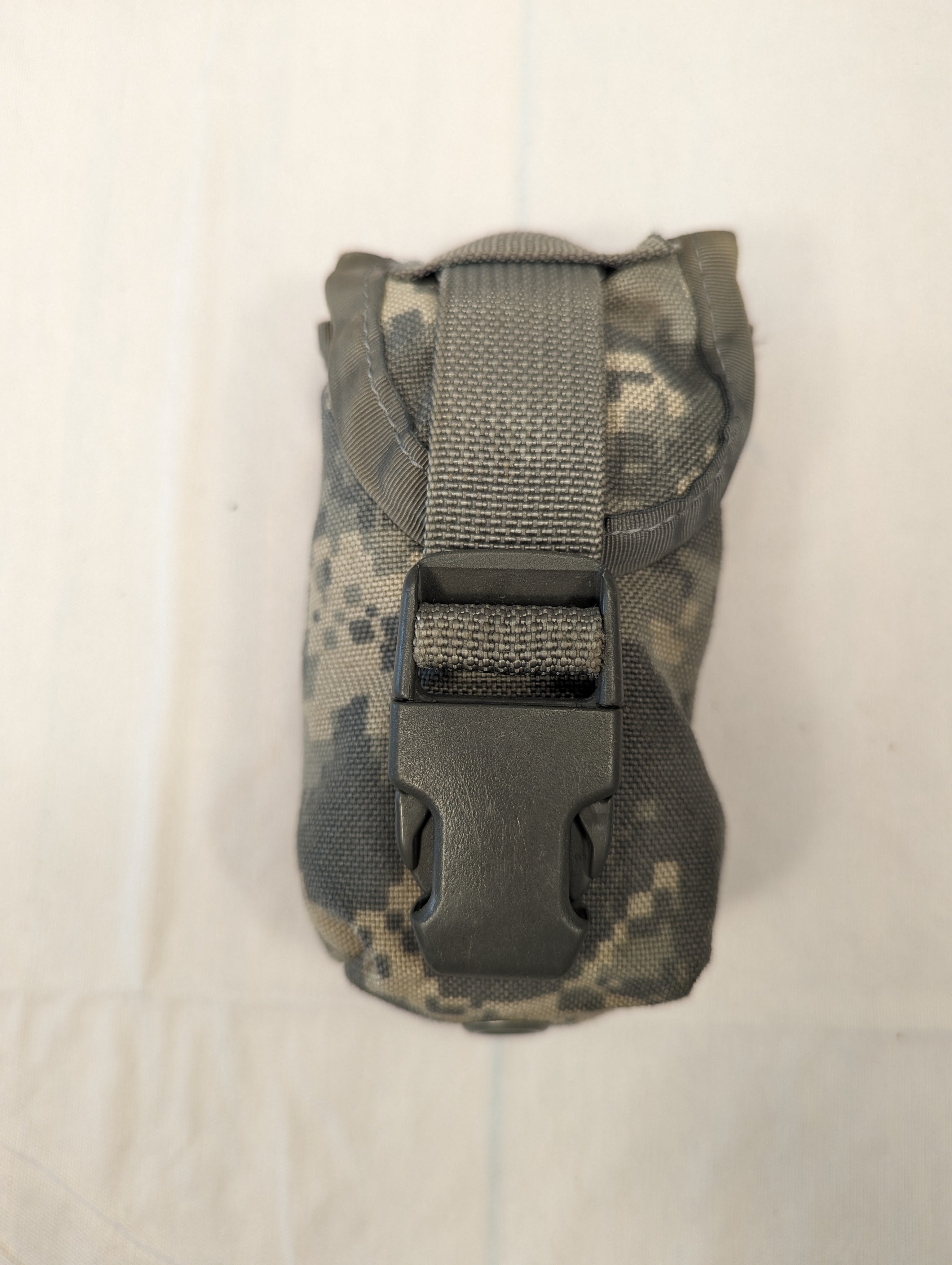Genuine USGI MOLLE II 16-Piece Rifleman Set - ACU / UCP Camo